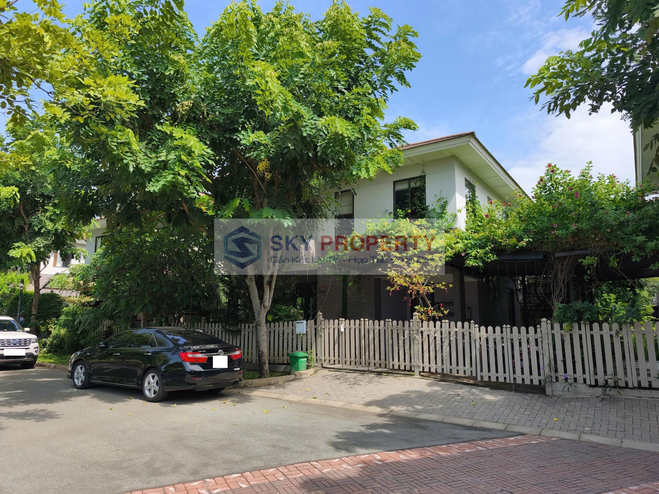 Mặt tiền Biệt thự Valora Kikyo view hồ