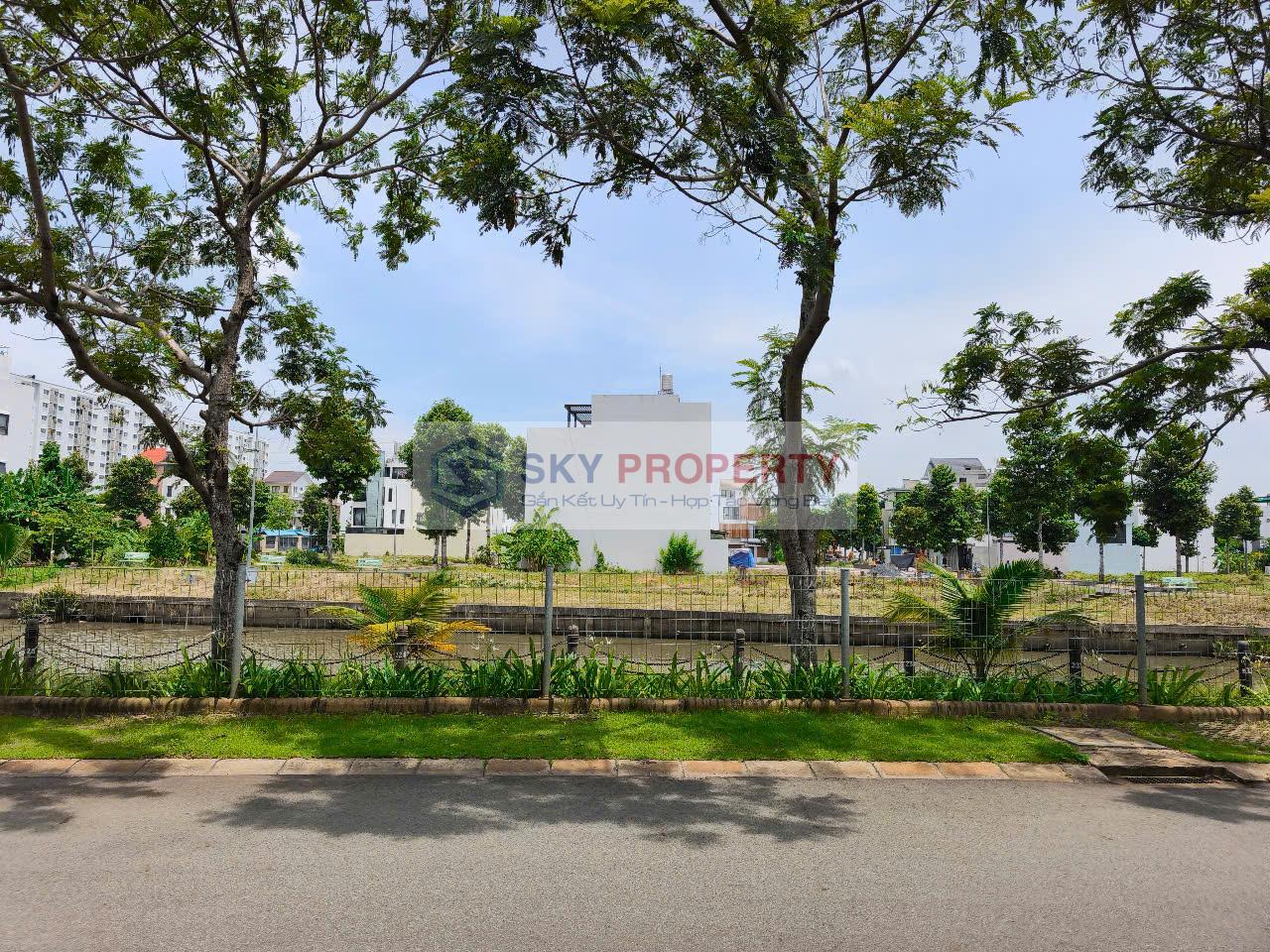 View hồ cảnh quan thoáng mát